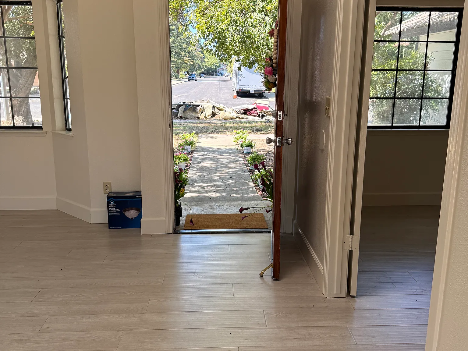 4 bed, 1470 sqft, $2,500 — Photo 3