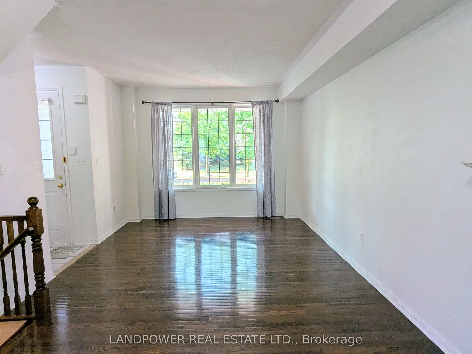 3 bed, $2,900 — Photo 2