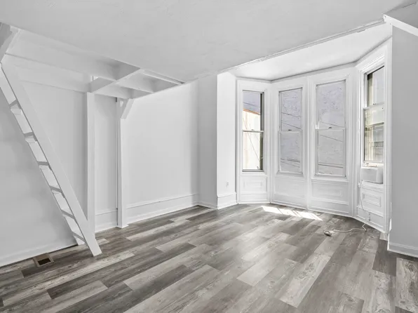 159 N 21st St APT 2R, Philadelphia, PA 19103