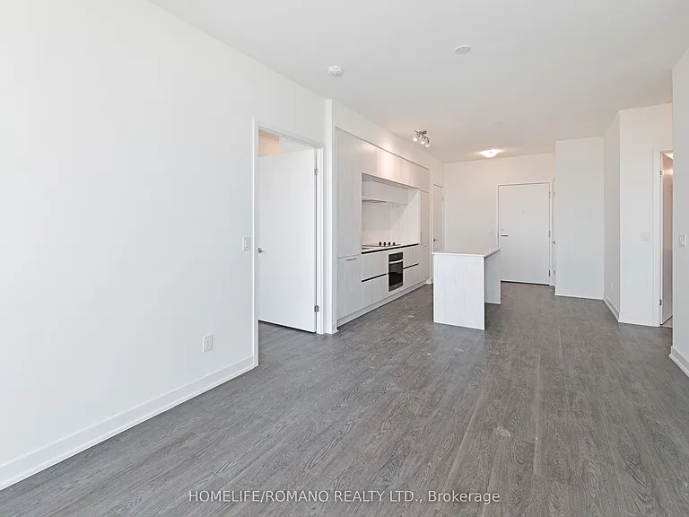 6 David Eyer Rd #806 — Photo 4