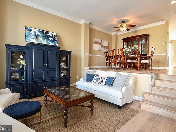 5th image of 709 Belmont Bay Dr