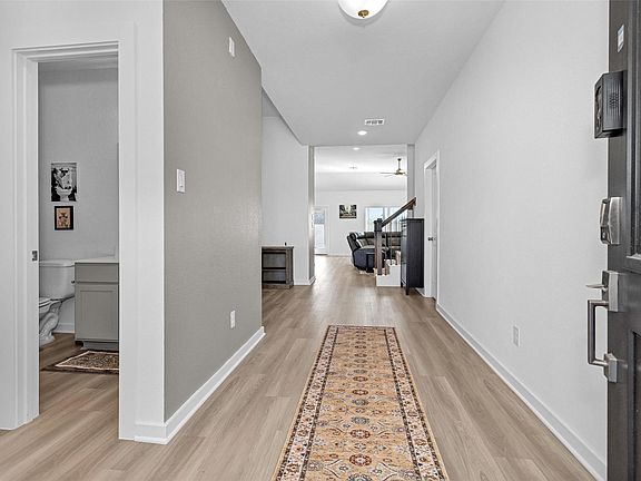 4th image of 2127 Heather Ridge Way