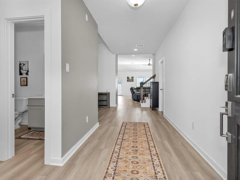 2127 Heather Ridge Way — Photo 4