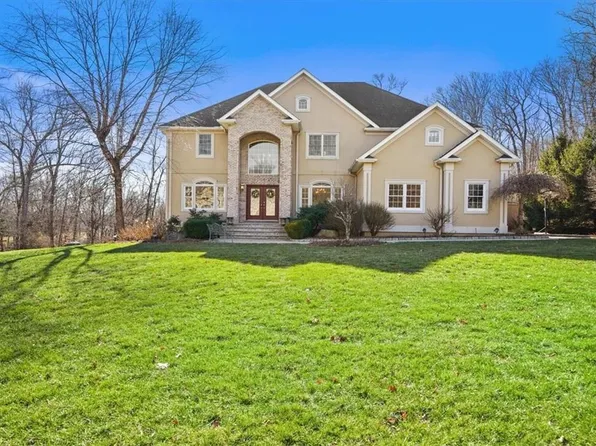 19 Wildflower Lane, Putnam Valley, NY 10579