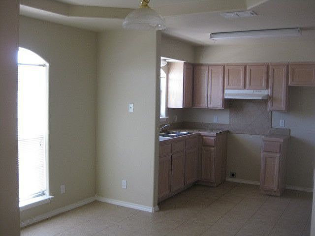2nd image of 4758 Luka Ln