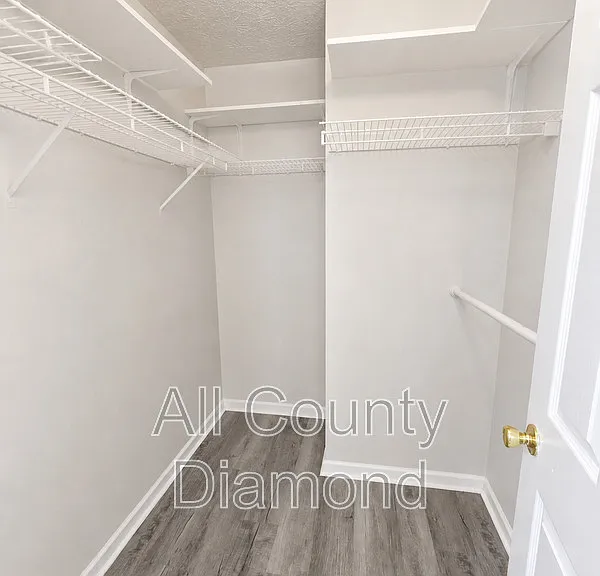 5726 Beach Dr — Photo 15