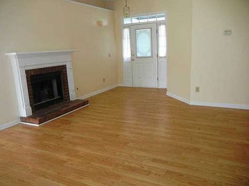 2nd image of 2291 Georgia Ln