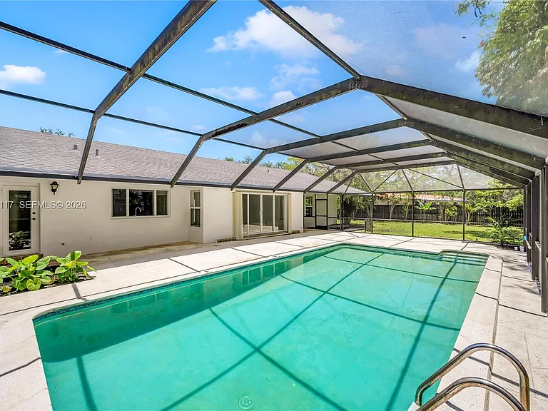 13100 SW 81st Ave — Photo 30