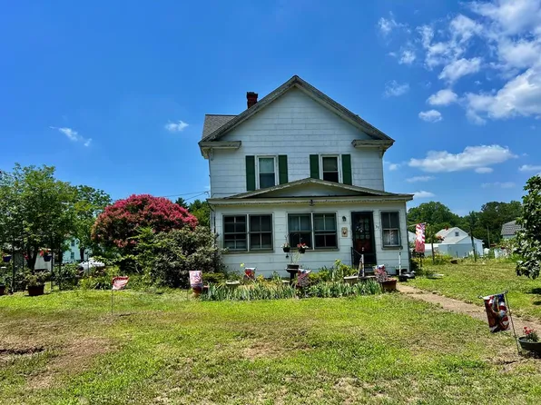 35 Yeocomico Ln, Kinsale, VA 22488