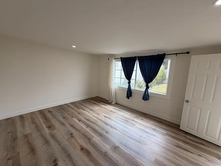 7307 Halldale Ave — Photo 21