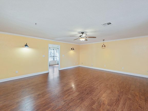 3rd image of 482 Cat Island Rd