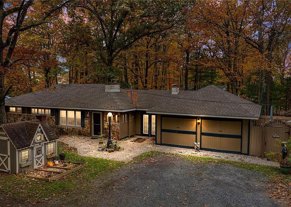 101 Moorestown Dr, Bath, PA 18014 Zillow