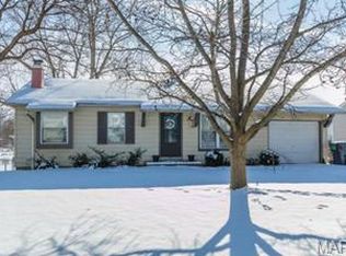 4024 San Fernando Ln, Saint Charles, MO 63304