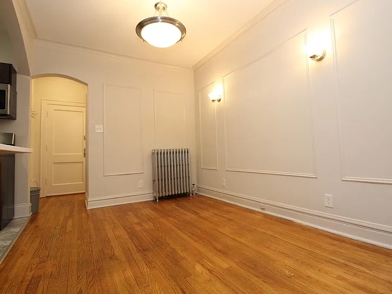 1953 N Cleveland Ave #3R — Photo 7