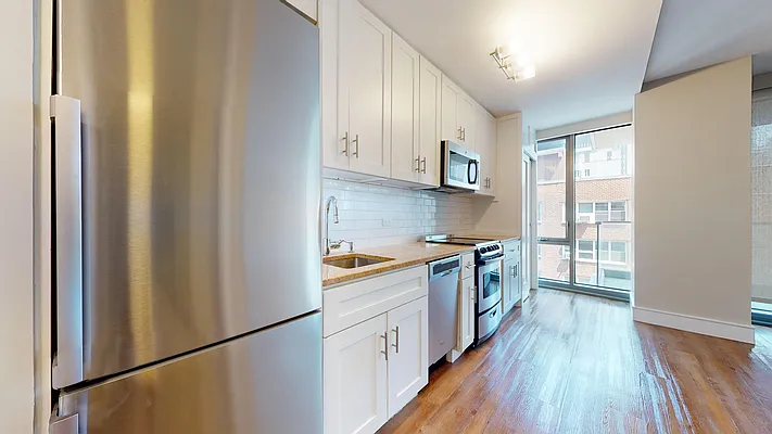 Rented by Bond New York | media 31