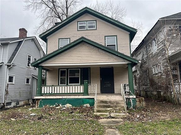 3rd image of 30 E Hudson Ave