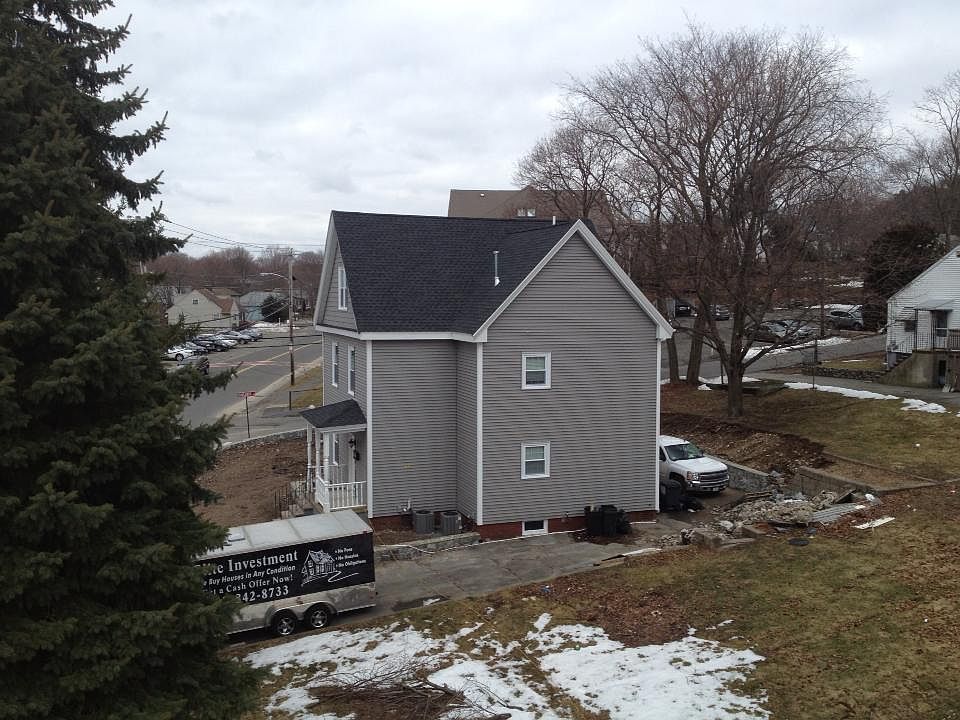 1st image of 283 Lincoln Ave #1
