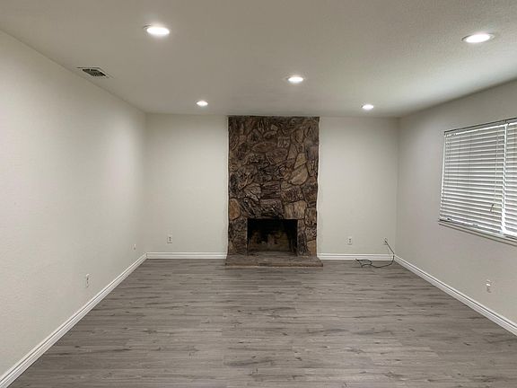 3rd image of 7685 Country Park Dr