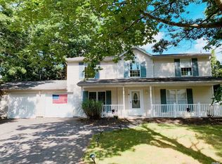 175 Crystal Brook Hollow Rd, Pt Jefferson Station, NY 11776