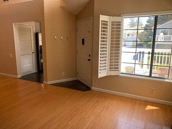 4th image of 2537 Yerba Hills Ct