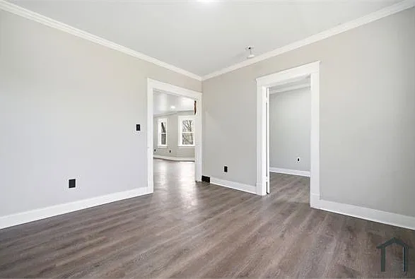 1153 E 74th St #1 — Photo 14