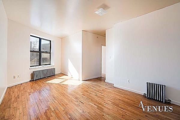 1st image of 1871 Park Pl APT 2