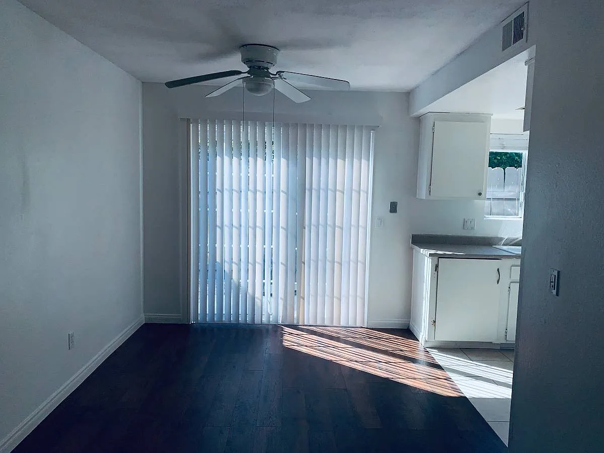2 bed, 1.5 bath, 1150 sqft, $2,795 — Photo 3