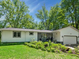 930 Dakota Ave, Long Lake, MN 55356