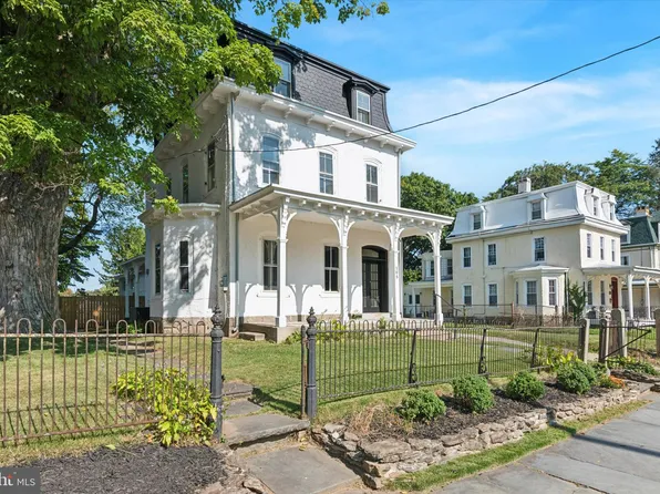 105 E Upsal St, Philadelphia, PA 19119