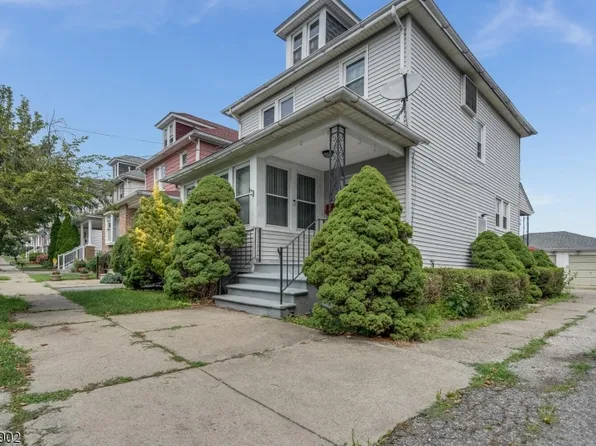 301 Bates St, Phillipsburg Town, NJ 08865