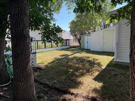 3rd image of 408 W 8th St E