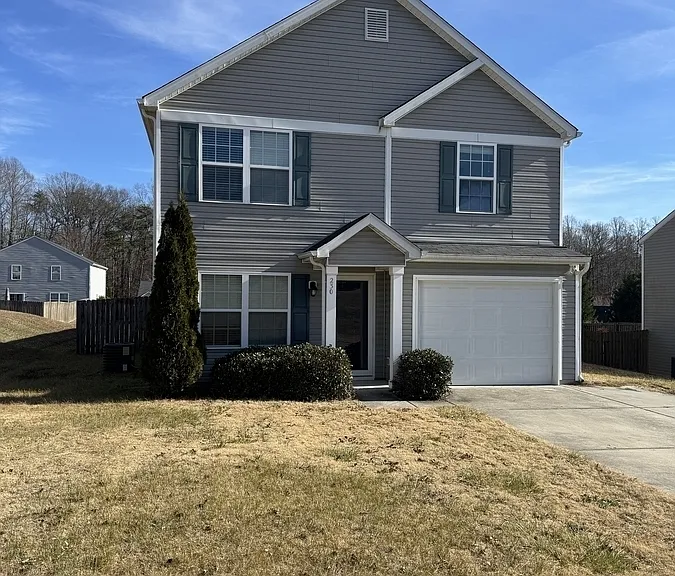 230 Mount Olivet Dr — Photo 2