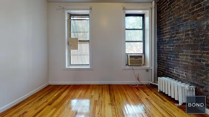 Rented by Bond New York | media 9