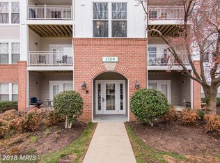 1509 N Point Dr APT 201, Reston, VA 20194