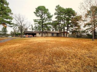 312 W Cemetery Rd, Mead, OK 73449