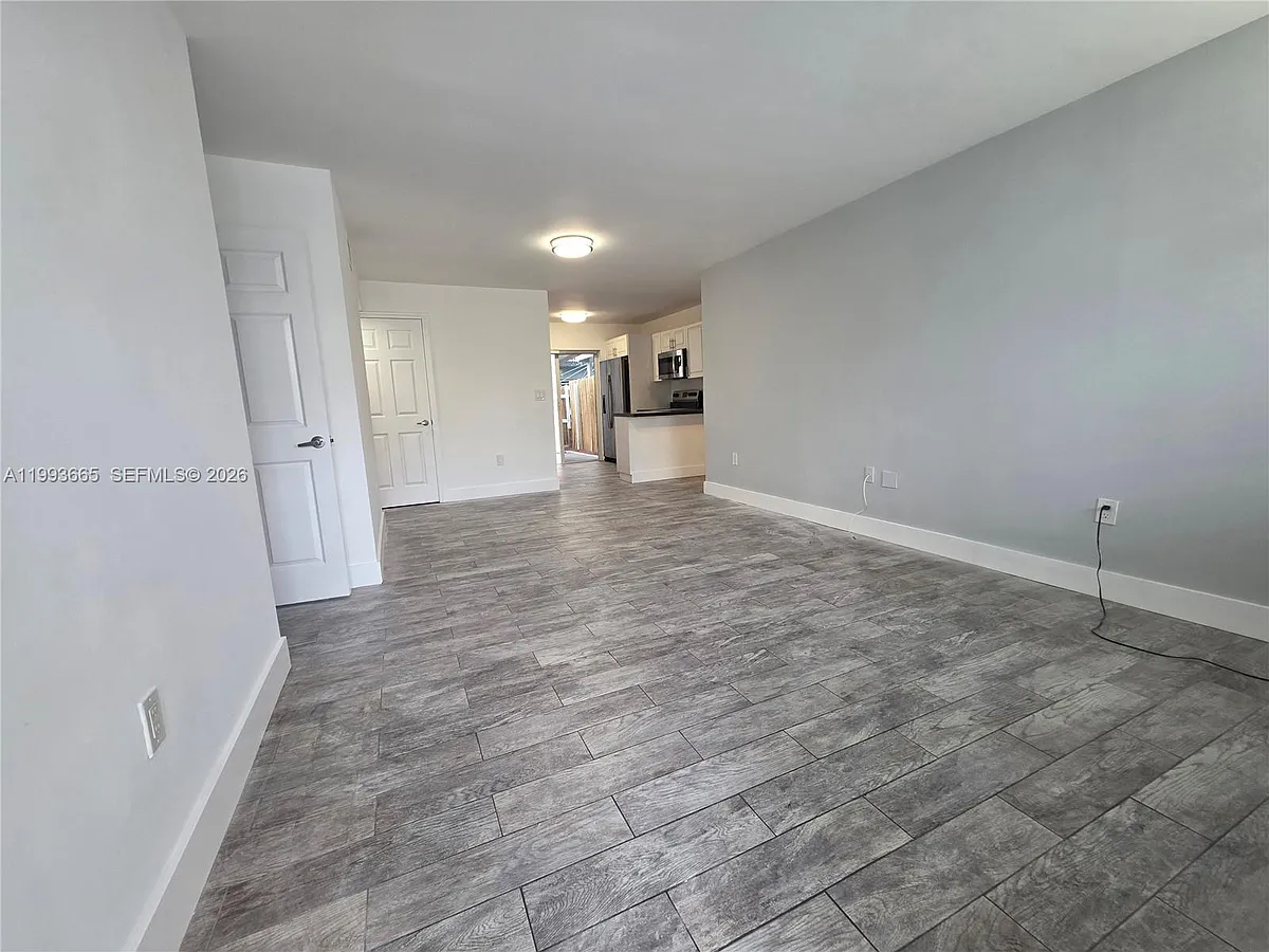 Building Photo - 7971 SW 152nd Ave #1505