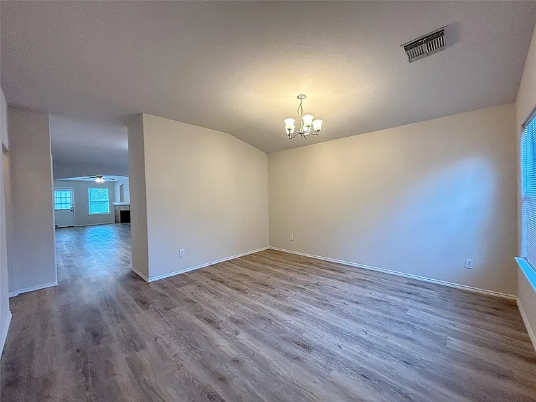 24522 Lakecrest Village Dr — Photo 3