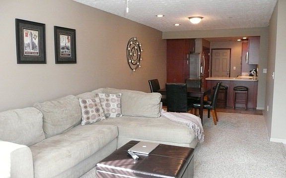 3rd image of 623 Hampton Woods Dr