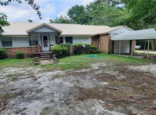 159 Iris St, Raeford, NC 28376