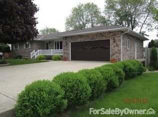 34 Imperial Dr, Streator, IL 61364