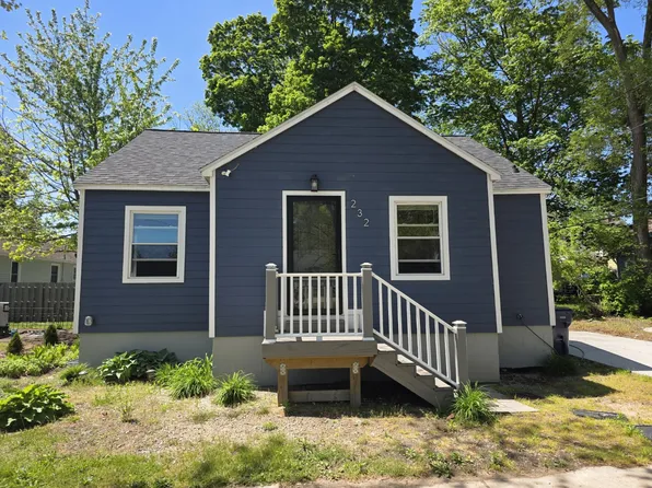 232 Maple Ave, Holland, MI 49423