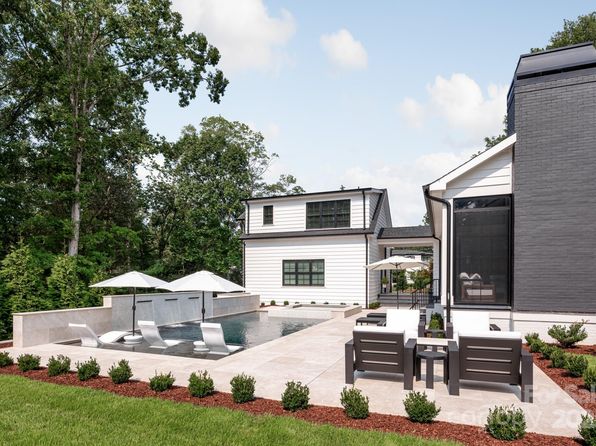 401 Woodland St, Davidson, NC 28036