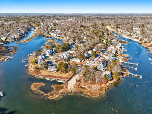 16 Carolyn Lane, East Falmouth, MA 02536