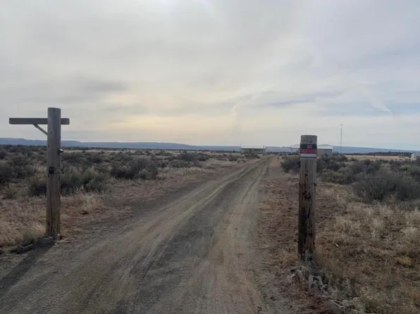 58269 Oil Dri Rd, Christmas Valley, OR 97641