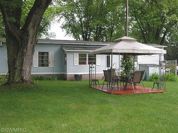5th image of 19845 N Metcalf Ct
