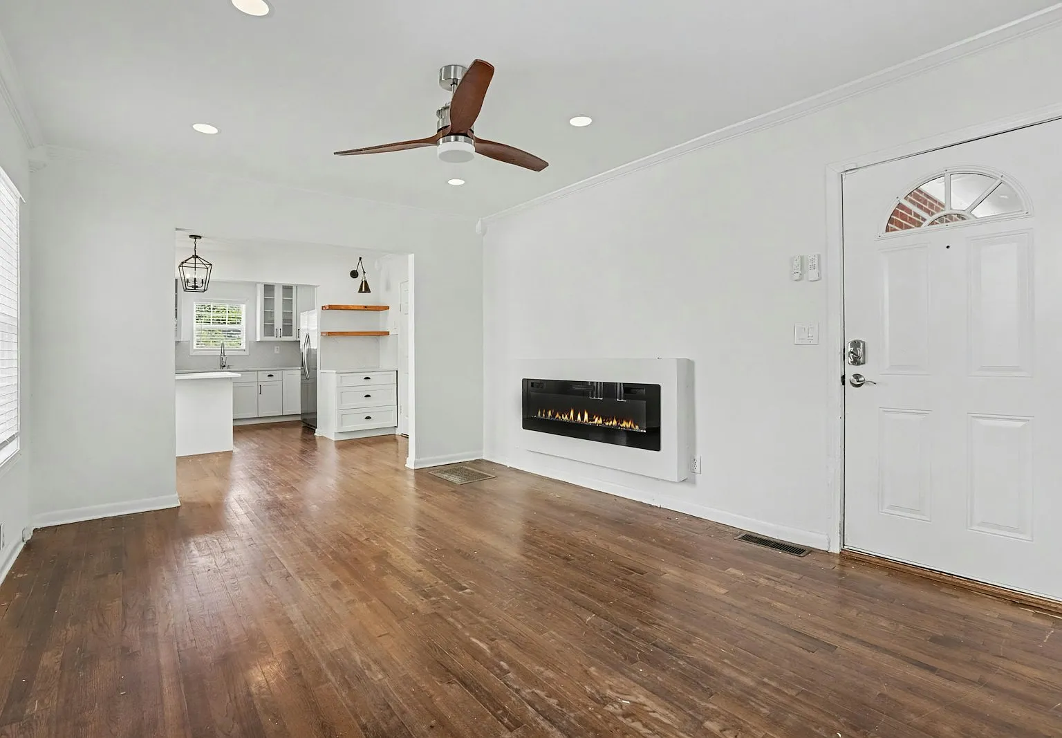 188 Clay Street Southeast — Photo 1