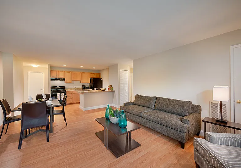 9190 Richmond Hwy — Photo 19