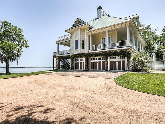 3rd image of 3746 Shore Shadows Dr