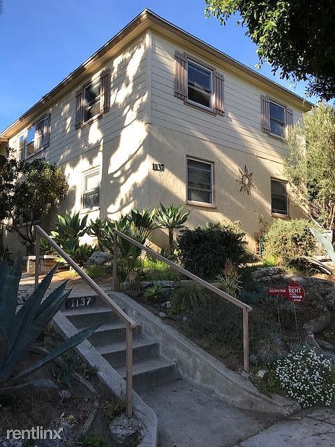 1137 Bay Street