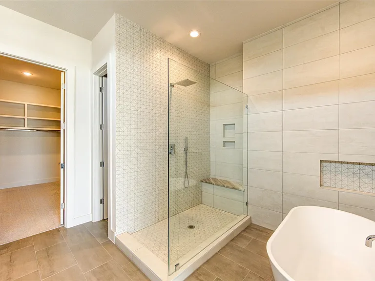 2418 Gray St — Photo 29